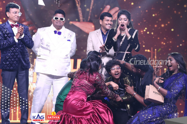 சூப்பர் சிங்கர் 11 டைட்டில் ஜெயித்த நிகில்.. பரிசு எவ்வளவு தெரியுமா | Super Singer 11 Title Winner Nikhil சூப்பர் சிங்கர் 11 டைட்டில் ஜெயித்த நிகில்.. பரிசு எவ்வளவு தெரியுமா | Super Singer 11 Title Winner Nikhil