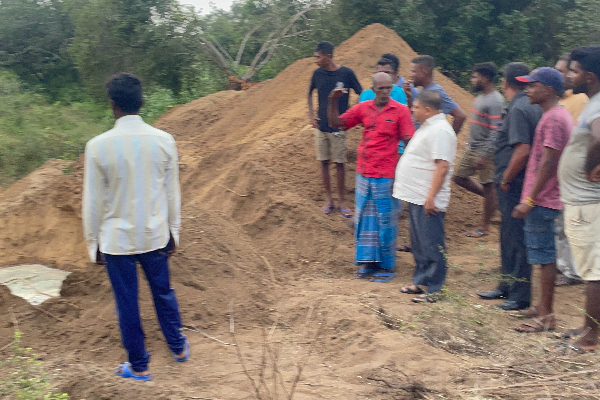 அரச உத்தியோகஸ்தர்கள் மீது குண்டர்களை ஏவி தாக்குதல் - கண்டுகொள்ளாத காவல்துறை | Mafia Attacks On Government Officials