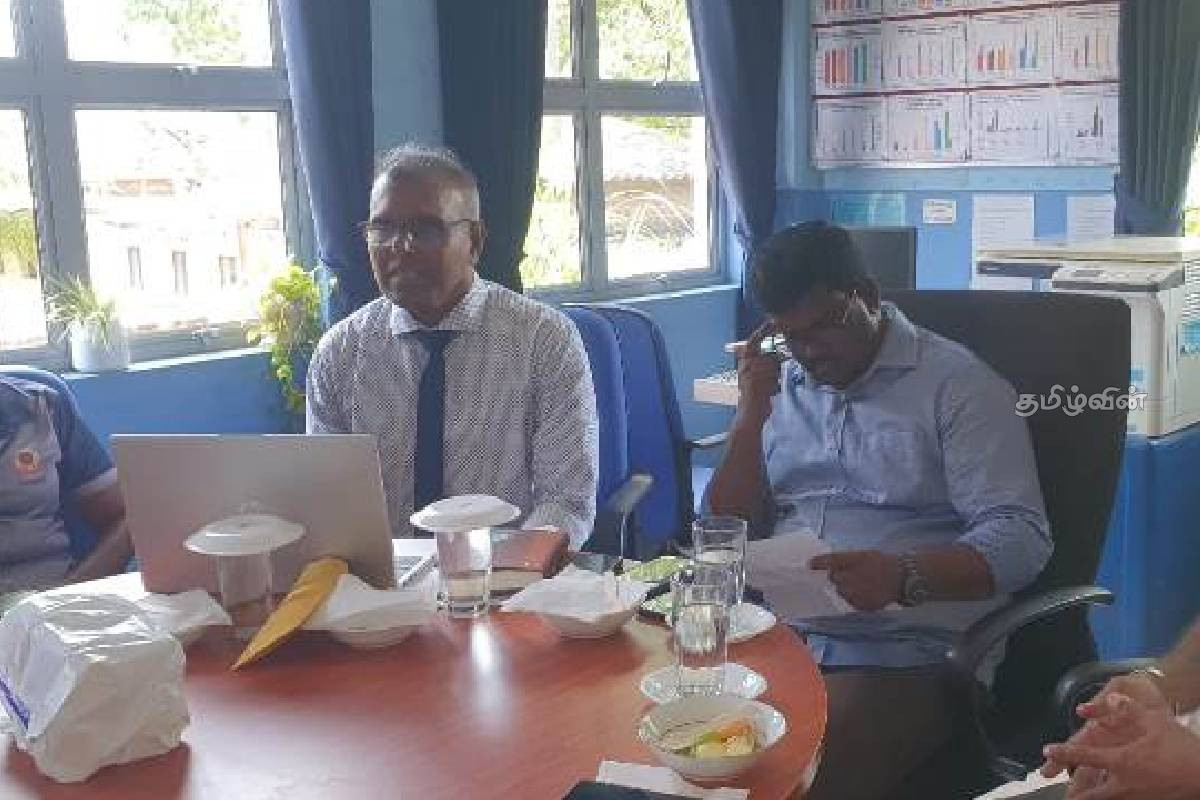 சஜித் - ரணில் - மகிந்த அனைவரும் ஒரே குட்டையில் ஊறிய மட்டைகளே! ஆளுங்கட்சி எம்பி விமர்சனம் | Sajith Ranil Mahinda Same Pond Bats சஜித் - ரணில் - மகிந்த அனைவரும் ஒரே குட்டையில் ஊறிய மட்டைகளே! ஆளுங்கட்சி எம்பி விமர்சனம் | Sajith Ranil Mahinda Same Pond Bats