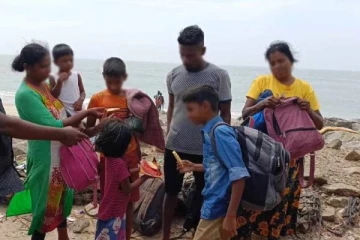 மன்னாரைச் சேர்ந்த மேலும் 7 பேர் தமிழகத்தில் தஞ்சம்