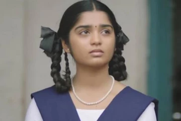 96 பட புகழ் நாயகி கௌரியா இது?- அரைகுறை ஆடையில் இப்படியொரு போட்டோ ஷுட்டா?