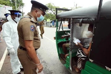 பயணக் கட்டுப்பாடுகள் இறுக்கம்; மட்டுப்படுத்தப்பட்ட பொதுப்போக்குவரத்து
