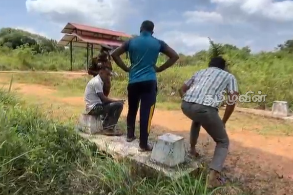 வவுனியாவில் ஆண் ஒருவரின் சடலம் மீட்பு - பொலிஸார் தீவிர விசாரணை | Body Of A Man Recovered In Vavuniya