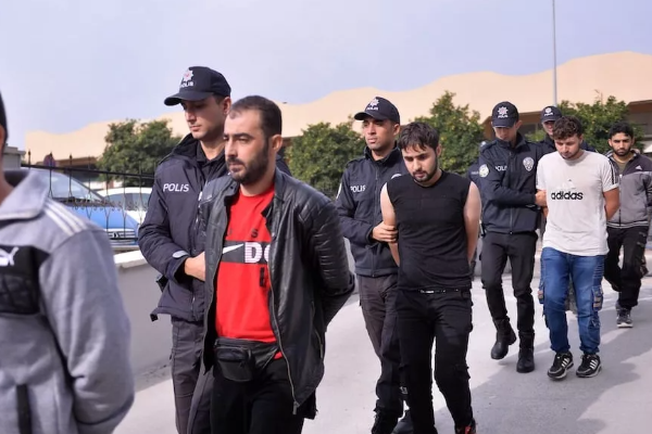 துருக்கியில் பாரிய தாக்குதல் சதி முறியடிப்பு ; 115 பேர் அதிரடி கைது | Massive Attack Plot Foiled In Turkey 115 Arrested