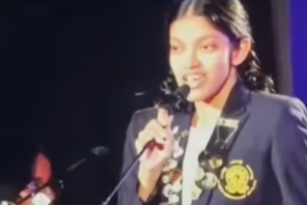 கொழும்பில் பிரபல மகளிர் பாடசாலையில் எழுந்துள்ள சர்ச்சை: கல்வி அமைச்சின் அவதானம்! | Srimavo College Principle Issue