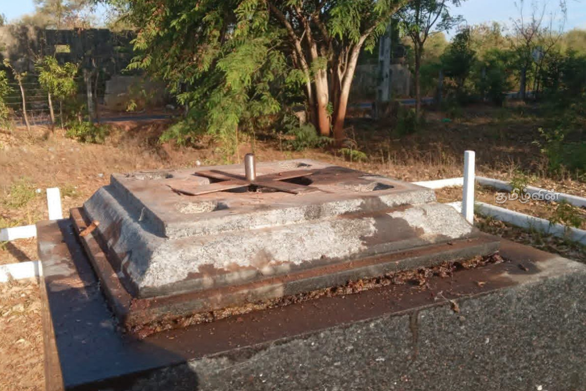 தந்தை செல்வாவின் நினைவுத் தூபியை குறிவைத்த மர்ம நபர்கள் | Damaged The Memorial Obelisk Of Father Selva