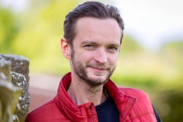 வெறும் 200 பவுண்டுகள் தொகையுடன் பிரித்தானியா வந்த இளைஞர்... அவரது நிறுவனத்தின் மதிப்பு தெரியுமா?