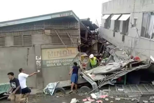 தெற்கு பிலிப்பைன்ஸில் ஏற்பட்ட சக்திவாய்ந்த நிலநடுக்கம்! | Powerful Earthquake Struck Southern Philippines
