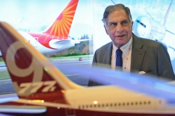 ஏர் இந்திய விமான நிறுவனத்தை வாங்ககும்  டாடா  நிறுவனம் : ஏலத்தொகையை எவ்வுளவு தெரியுமா?