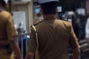 பொலிஸ் அதிகாரிக்கு இலஞ்சம் கொடுக்கச் சென்ற நபருக்கு நேர்ந்த கதி!