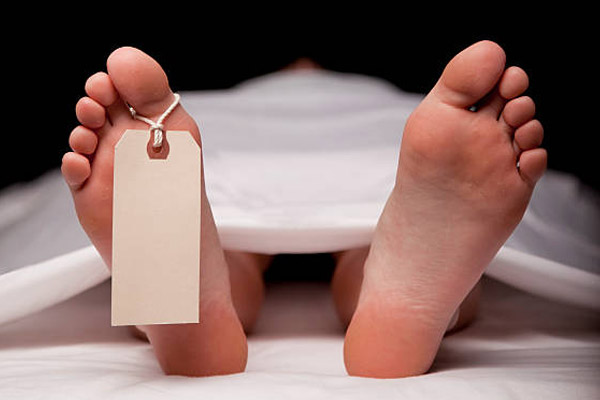 தூக்கில் தொங்கிய நிலையில் பெண்ணின் சடலம் மீட்பு | Woman S Body Recovered From Hanging