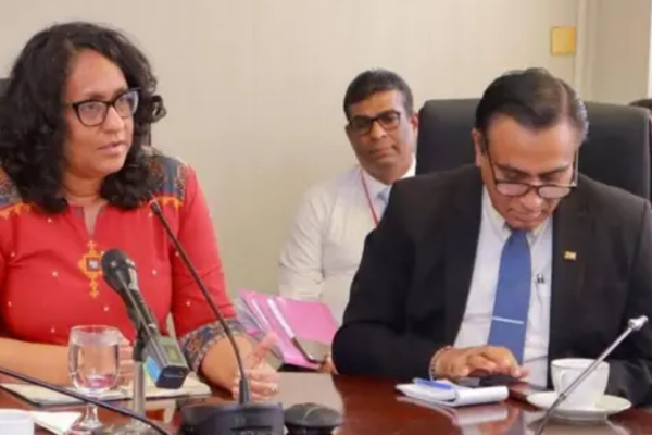 ஆறாம் வகுப்பு ஆங்கில பாட சர்ச்சை! உடனடியாக கைது செய்யுங்கள் | Moe Grade 6 Module Controversy Court Orders Cid ஆறாம் வகுப்பு ஆங்கில பாட சர்ச்சை! உடனடியாக கைது செய்யுங்கள் | Moe Grade 6 Module Controversy Court Orders Cid