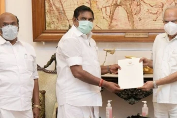 ஏழு தமிழர்களின் விடுதலை குறித்து ஆளுநரை சந்தித்தார் எடப்பாடி பழனிசாமி