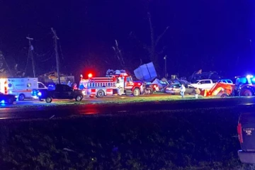 மிசிசிப்பி-யை தாக்கிய அழிவுகரமான சூறாவளி: 14 பேர் பலி, தேடுதல் பணி தீவிரம்