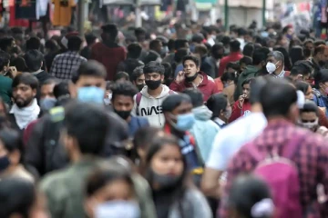 வெளியில் செல்வோர் கட்டாயமாக முக கவசம் அணியுமாறு கோரிக்கை