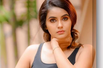 சைத்ரா ரெட்டியின் மூக்கில் குத்திய நடிகர்.. அட, பாவி