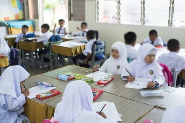 கல்விக்கான ஒதுக்கீடு போதுமானது அல்ல! - கஜேந்திரகுமார் எம்.பி. விசனம் | Allocation For Education Enough Gajendrakumar Mp