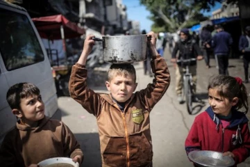 காசாவில் மனிதாபிமான நெருக்கடி தீவிரம்: 3 நாட்களில் பட்டினியால் 21 குழந்தைகள் உயிரிழப்பு!