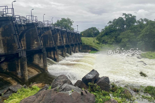 திருகோணமலை மாவட்ட நீர் தேக்கங்களின் வான் கதவுகள் திறப்பு | Havy Rain In Trincomalee District Water Reservoirs