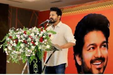 இதற்கெல்லாம் கட்சியின் பெயரை பயன்படுத்தவே கூடாது - அதிரடியாக உத்தரவிட்ட த.வெ.க தலைவர் விஜய்!