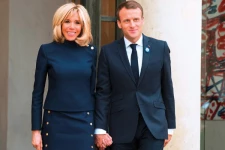 பிரான்ஸ் ஜனாதிபதி இம்மானுவேல் மாக்ரோனின் மனைவி குறித்து வெளியான முக்கிய தகவல்