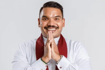 ''ඔබ සැමට කරුණාව, දයාව වර්ධනය වන පාස්කු මංගල්‍යයක් වේවා ,, පස්කු දින නාමල්ගේ සුබපැතුම මෙන්න