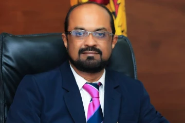 හිටපු බලශක්ති අමාත්‍ය කුමාර ජයකොඩිට වැඩ වරදී - අල්ලස් කොමිසමෙන් නොතීසි නිකුත් වේ