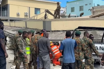 வனுவாட்டு தீவில் சக்தி வாய்ந்த நிலநடுக்கத்தில் 14 பேர் பலி