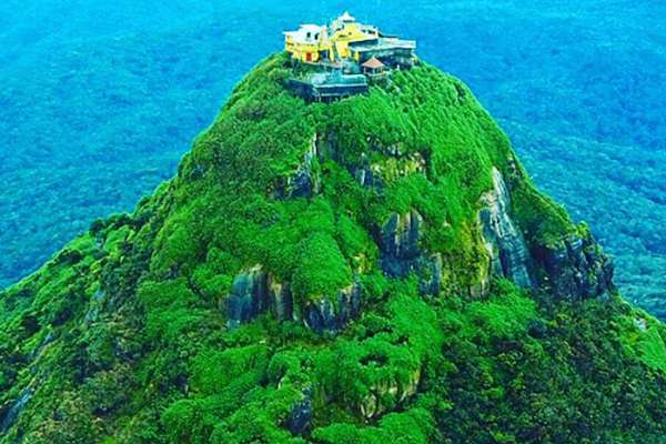 சமூக ஊடகங்களில் பரவி வரும் சிவனொளிபாத மண்சரிவு வதந்தி பொய்யானது | The Shivanipada Landslide Rumor Is False