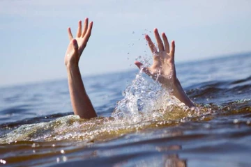 ஆற்றில் மூழ்கி இரு சிறுவர்கள் பரிதாப உயிரிழப்பு