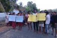 இரவில் வீடுகளுக்குள் அத்துமீறி நுழையும் கசிப்பு வியாபாரிகள்! வீதிக்கு இறங்கிய மக்கள்