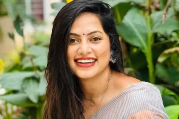 எதிர்நீச்சல் சீரியல் புகழ் மதுமிதாவா இது? மாலத்தீவில் அரைகுறை ஆடையில் வெளியிட்ட போட்டோஸ்