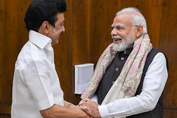 கருணாநிதி நூற்றாண்டு நாணயம் வெளியீடு - மோடிக்கு நன்றி தெரிவித்த ஸ்டாலின்