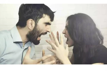 வீட்டில் அடிக்கடி சண்டை வருதா? இதை பண்ணுங்க போதும்- எல்லாம் மாறும்!