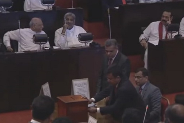 நாடாளுமன்றில் வாக்கு எண்ணிக்கை ஆரம்பம்! | Counting Of Votes In Parliament Begins