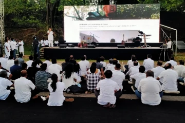 அரசாங்கத்துக்கு எதிர்ப்பு தெரிவித்து அரசியல் கட்சி தலைவர்கள் சத்தியாகிரக போராட்டம் (Video)