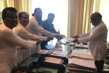 මන්ත්‍රීවරුන්ට පාර්ලිමේන්තුවෙන් කෑම එපා කියයි..! කතානායකට දුන් ලිපිය