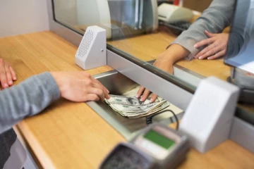 வங்கிகளில் கடன் பெற காத்திருப்போருக்கு மகிழ்ச்சியான தகவல்