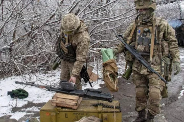 ரஷியாவுடன் பேச்சுவார்த்தை நடத்த பெலாரஸ் சென்ற  உக்ரைன் குழு