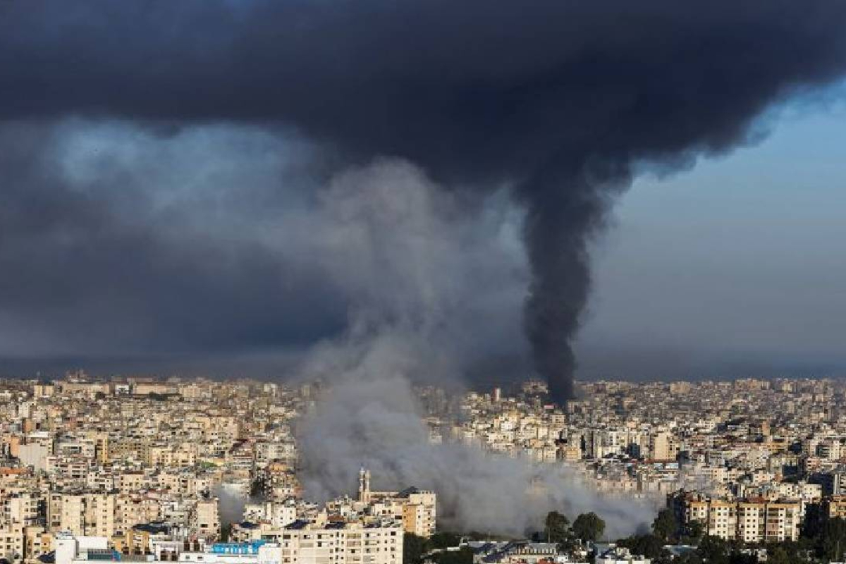 இஸ்ரேல் மீது ஈரான் ஏவுகணை தாக்குதல்: போர் தீவிரமடைவதால் பதற்றம் | Iran Missile Attack On Central Israel