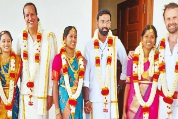 அக்காள் - தங்கைகள் மூன்று பேரை தமிழ் பாரம்பரிய முறையில் மணந்த 3 பிரான்ஸ் இளைஞர்கள்! புகைப்படம்