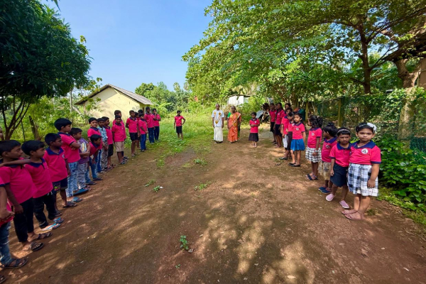 யாழில் 60 ஆண்டுகளுக்கும் மேலாக விவசாயம் செய்யும் மூத்த விவசாயி கௌரவிப்பு | Senior Farmer Jaffna Honored Farming Over 60 Years யாழில் 60 ஆண்டுகளுக்கும் மேலாக விவசாயம் செய்யும் மூத்த விவசாயி கௌரவிப்பு | Senior Farmer Jaffna Honored Farming Over 60 Years