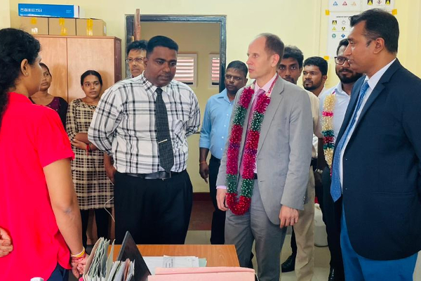 யாழ்ப்பாணத்தின் பல பகுதிகளை சுற்றிப் பார்த்த கனேடிய உயர்ஸ்தானிகர்! | Canadian High Commissioner Come Jaffna