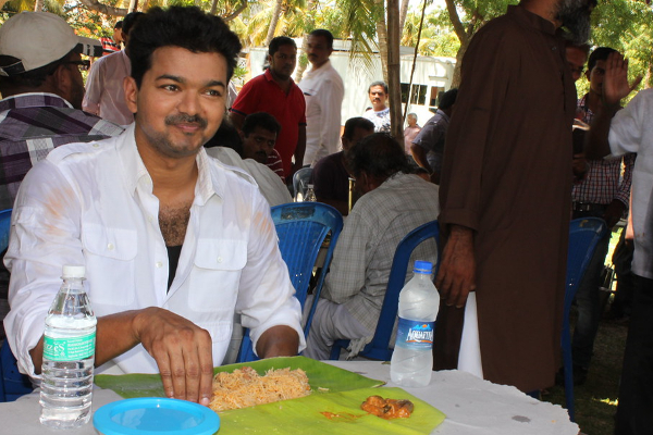 தளபதி விஜய்க்கு பிடித்த மூன்று உணவு இதுதான்.. பிரீத்தி சஞ்சீவ் கூறிய சீக்ரெட் | Actor Vijay Favorite Foods தளபதி விஜய்க்கு பிடித்த மூன்று உணவு இதுதான்.. பிரீத்தி சஞ்சீவ் கூறிய சீக்ரெட் | Actor Vijay Favorite Foods