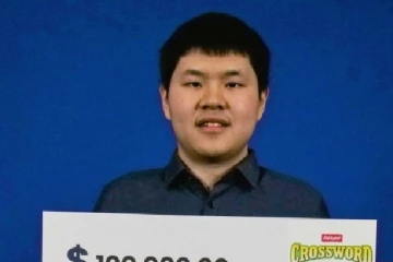 இரண்டு தடவைகள் லொத்தர் சீட்டில் பரிசு வென்ற கனடா மாணவன்!