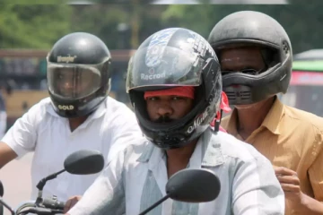 சரியா போட்டுக்கோங்க - இனி ஹெல்மெட் போட்டாலும் ரூ.2000 பைன் தான்..?