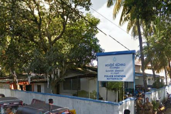 கொழும்பின் புறநகரில் நடந்த பாச போராட்டம் - தந்தை மரணம் | Father Mother Fight Son Injured