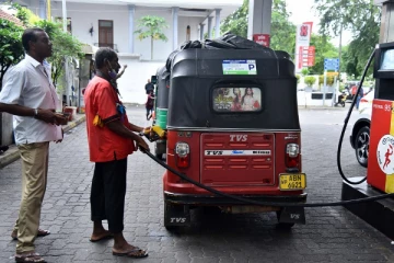 யாழில் இன்று திங்கட்கிழமை எரிபொருள் பெற்றுக்கொள்ள கூடிய இடங்கள்: முழுமையான விபரம் வெளியீடு