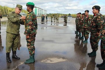 முன்னறிவிப்பின்றி வெளிநாட்டில் இருக்கும் இலங்கை இராணுவ உறுப்பினர்களுக்கு பொது மன்னிப்பு