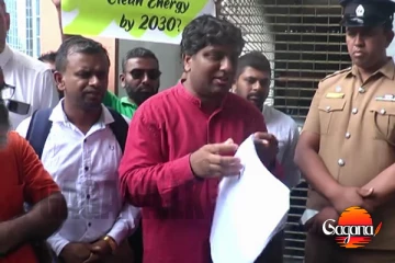 උඹලා වගේ හිඟන්නෝ ගැන දුකයි අනුරට බැනපන් හැබැයි අදානිවත් ඉන්දියාවවත් ගැන කටක් හොල්ලන්න එපා, චන්දිමට එන ගර්ජන [PHOTOS]